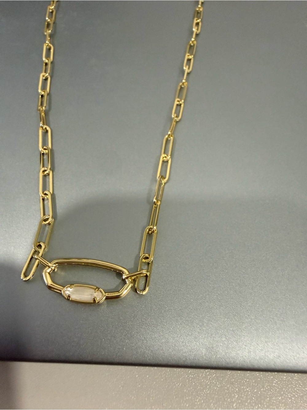 Kendra Scott Gold Link Necklace with Pearl Accent - Picture 2 of 3